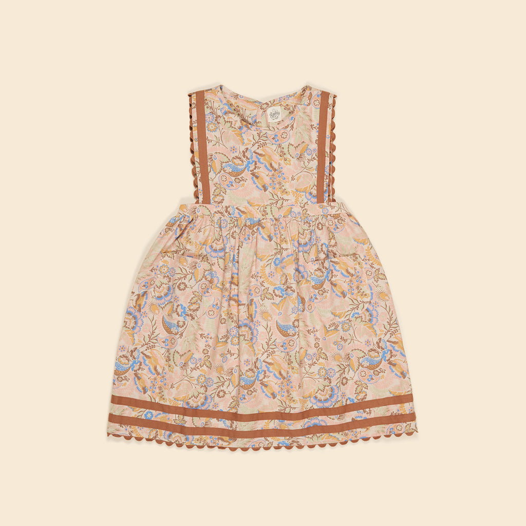 Robe pinafore Gerdy woodland floral cream Apolina - Retrouvez toutes les nouveautés Apolina sur www.amaetc.com, concept store eco friendly pour enfants