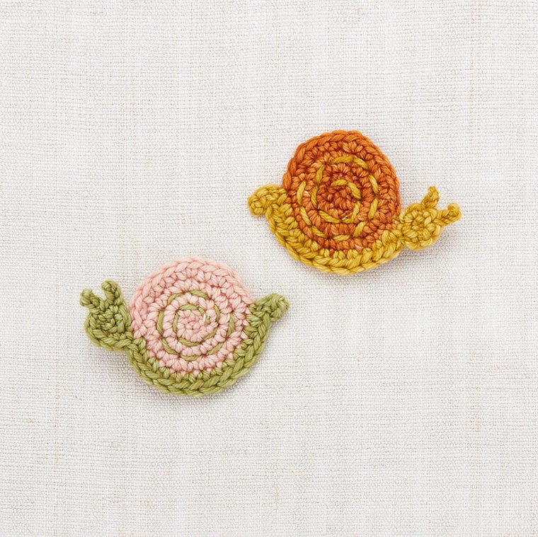 Duo de barrettes Snail faded rose - Sélection Misha & Puff à retrouver sur www.amaetc.com, concept store eco friendly pour enfants